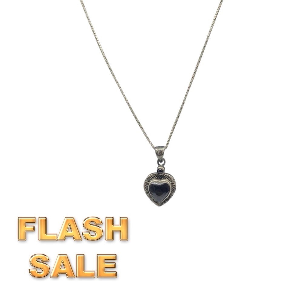 Silver Heart Pendant vintage  Necklace